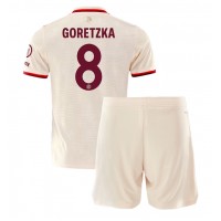 Maglie da calcio Bayern Munich Leon Goretzka #8 Terza Maglia Bambino 2024-25 Manica Corta (+ Pantaloni corti)